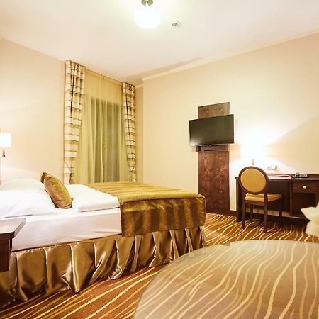 Casino&Hotel Admiral Alzbetin Železná Ruda エクステリア 写真
