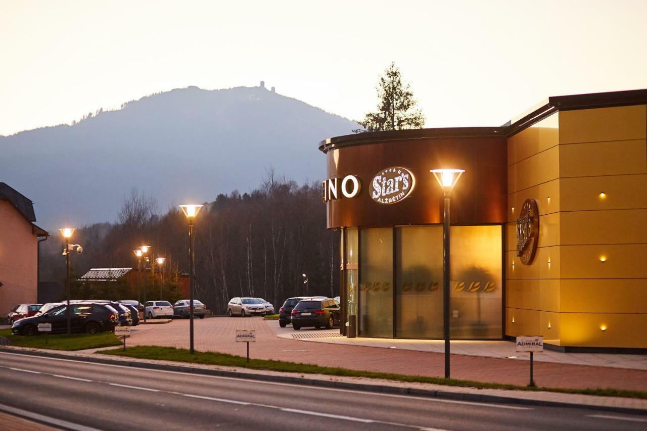 Casino&Hotel Admiral Alzbetin Železná Ruda エクステリア 写真